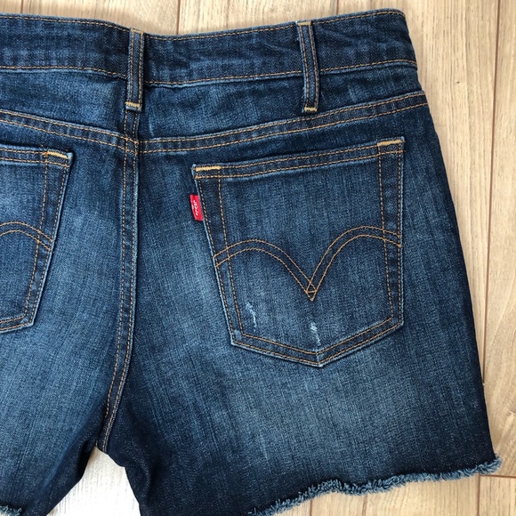Women’s Levi’s Jeans Shorts size 8 - Picture 6 of 11
